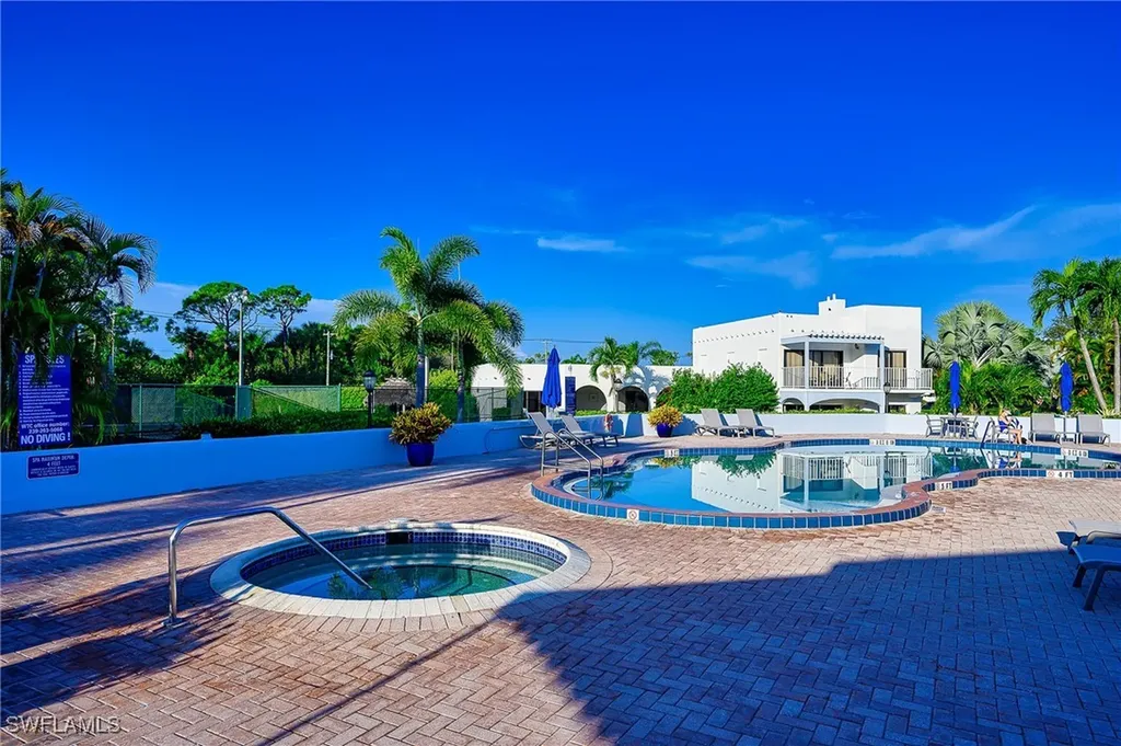 3323 Olympic Drive Naples FL 34105