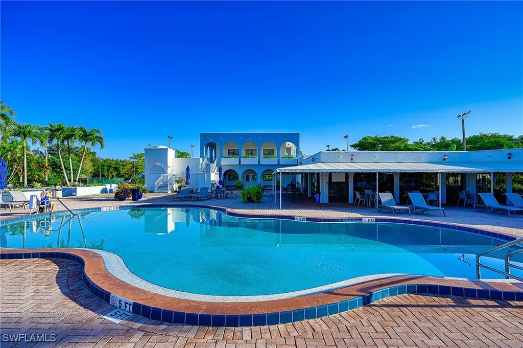 3323 Olympic Drive Naples FL 34105