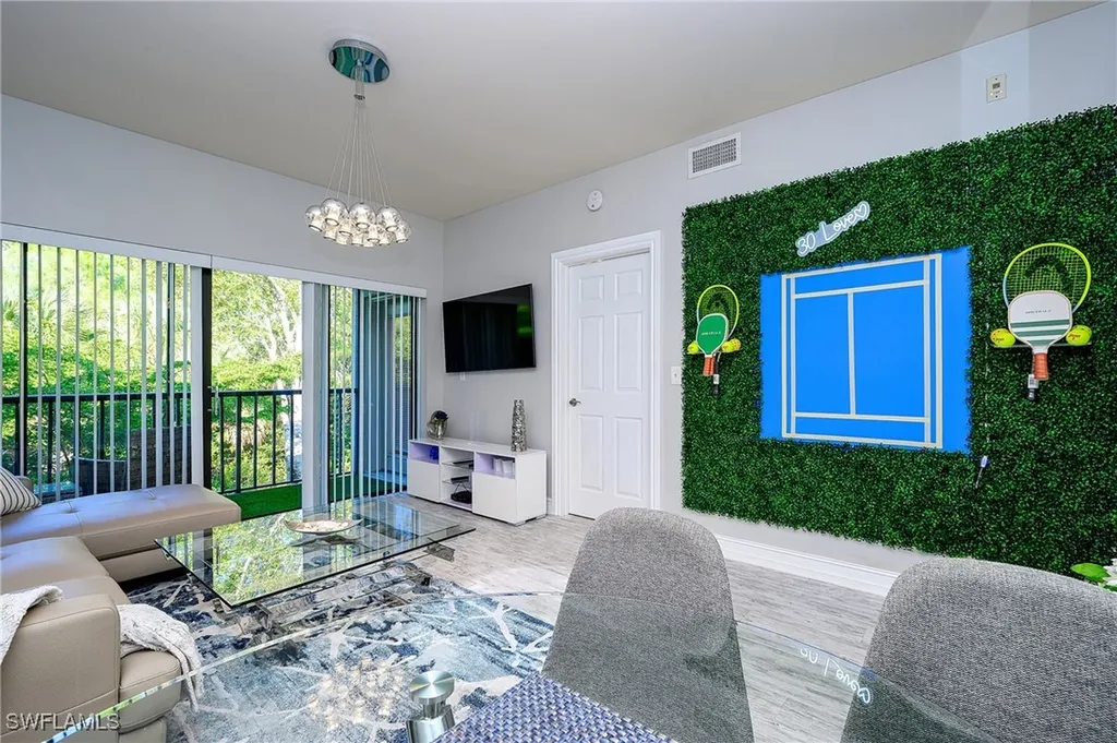 3323 Olympic Drive Naples FL 34105