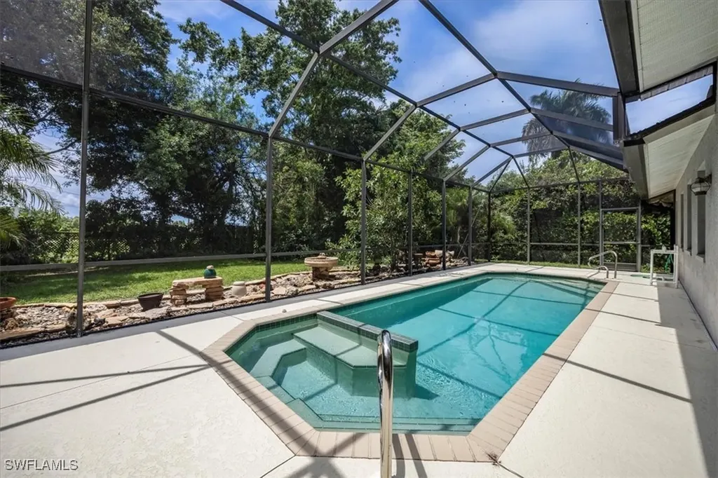 2457 Dorset Court Naples FL 34112