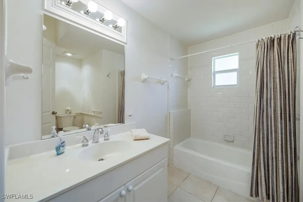 2457 Dorset Court Naples FL 34112