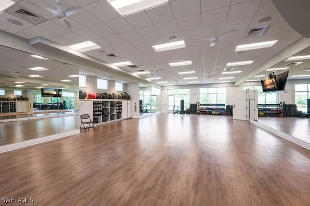 23110 Oakglen Lane Estero FL 34135