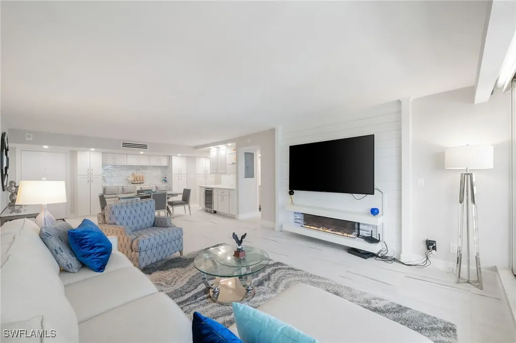 4001 Gulf Shore Boulevard N Naples FL 34103