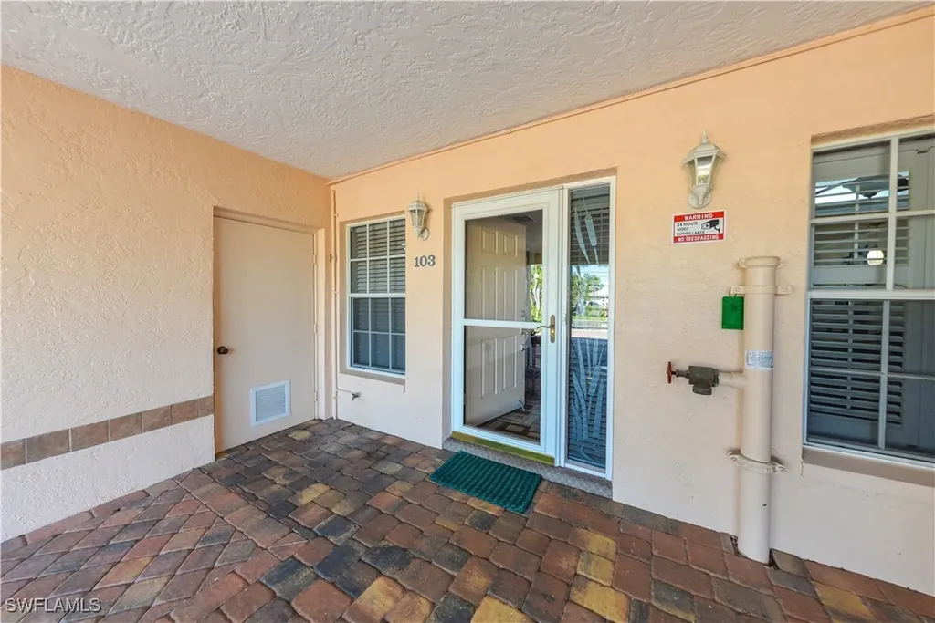 1614 Beach Parkway Cape Coral FL 33904