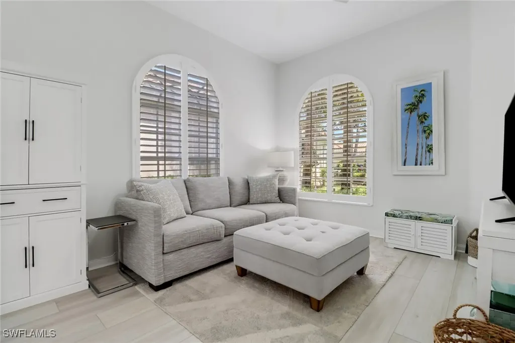 4733 Navassa Lane Naples FL 34119