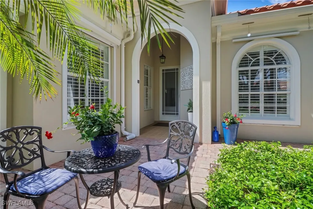 4733 Navassa Lane Naples FL 34119