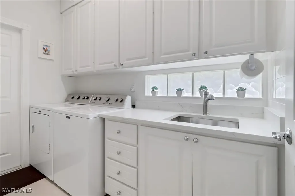 4733 Navassa Lane Naples FL 34119