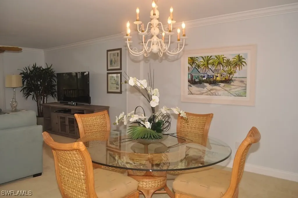 555 Park Shore Drive Naples FL 34103