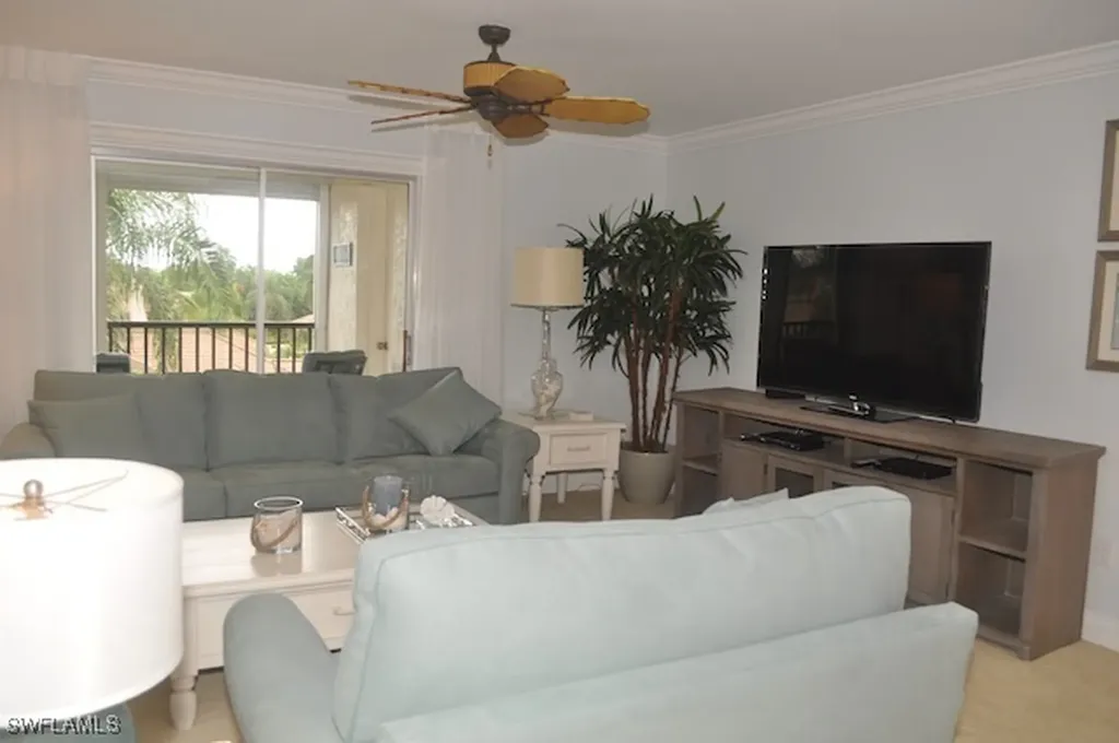 555 Park Shore Drive Naples FL 34103