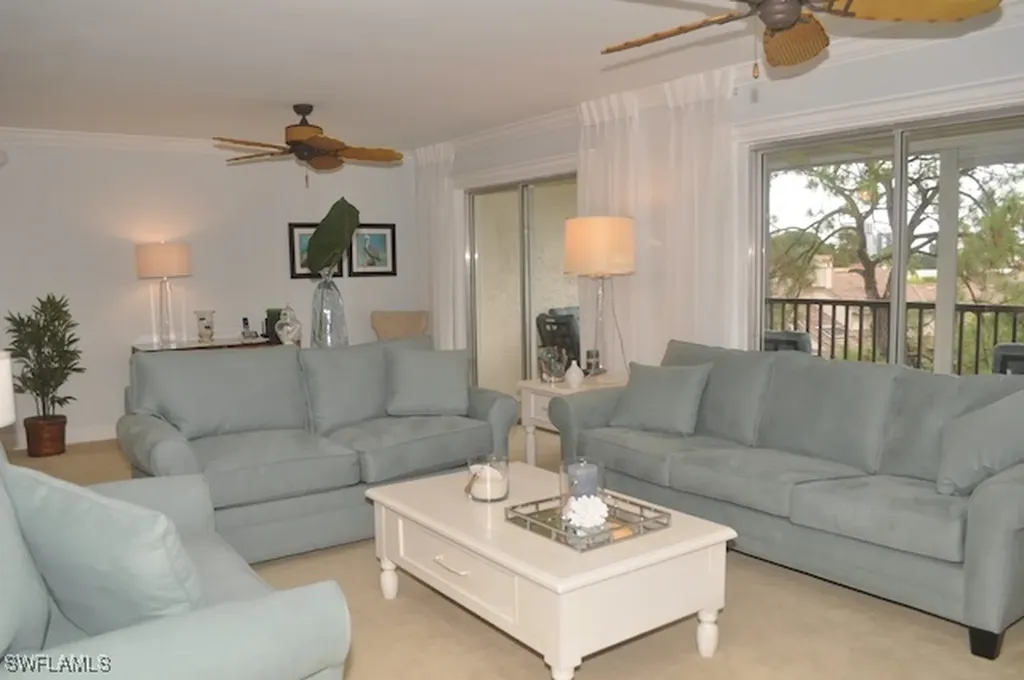 555 Park Shore Drive Naples FL 34103