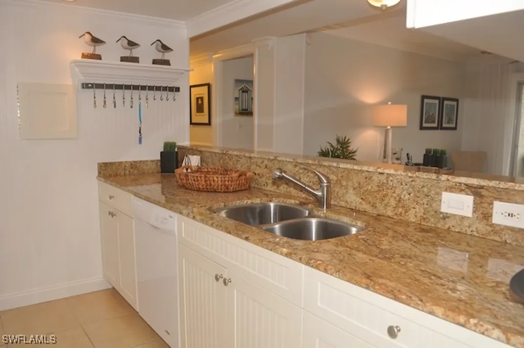 555 Park Shore Drive Naples FL 34103