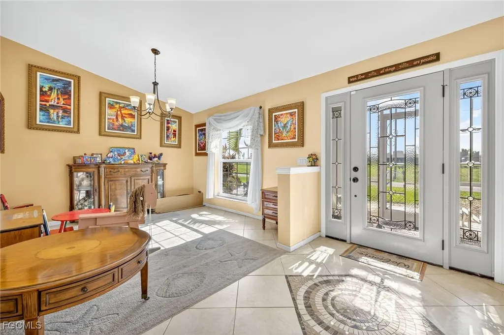 1424 NE 19th Avenue Cape Coral FL 33909
