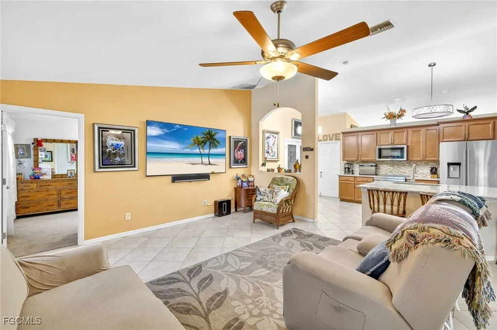 1424 NE 19th Avenue Cape Coral FL 33909