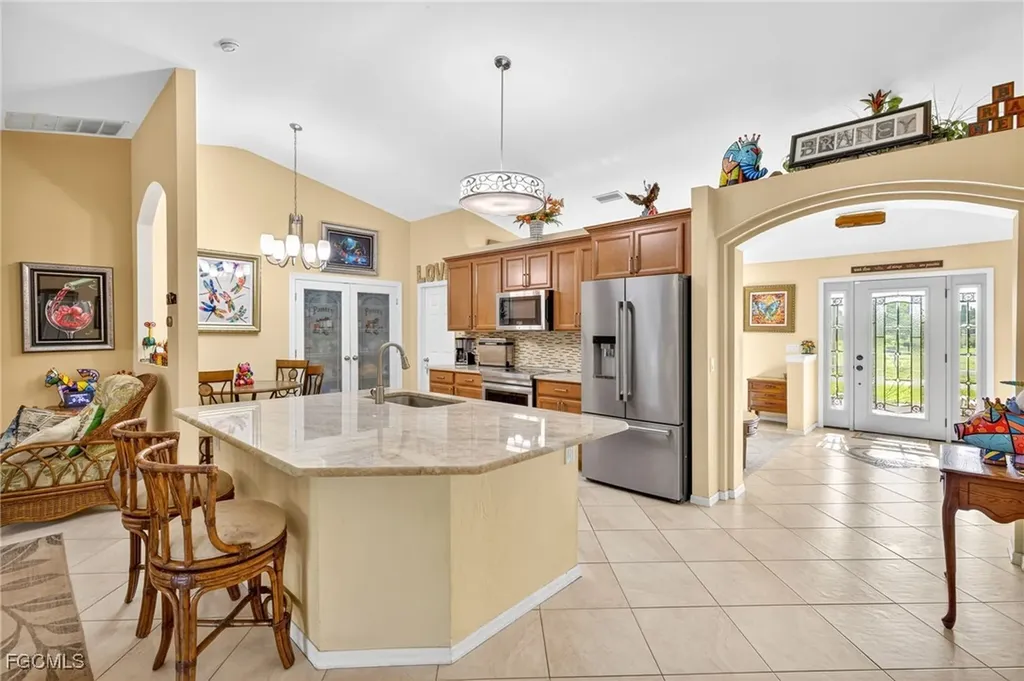 1424 NE 19th Avenue Cape Coral FL 33909