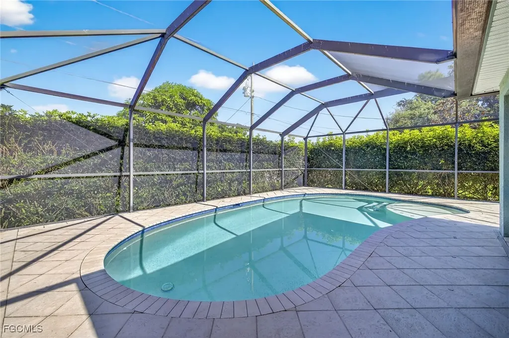 1424 NE 19th Avenue Cape Coral FL 33909
