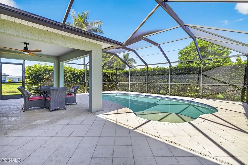 1424 NE 19th Avenue Cape Coral FL 33909