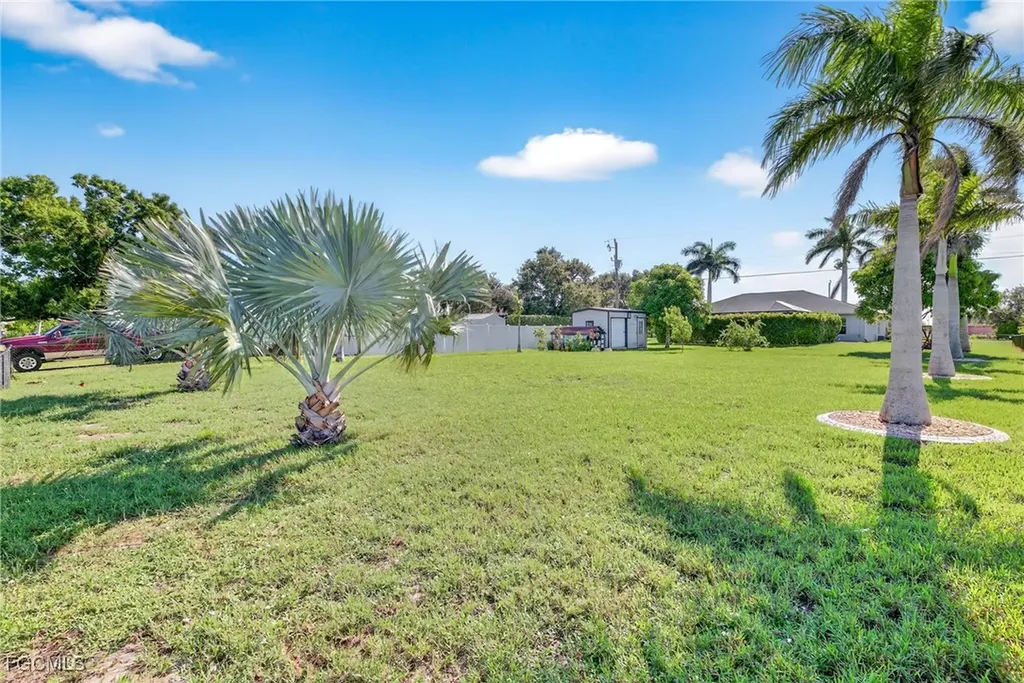 1424 NE 19th Avenue Cape Coral FL 33909
