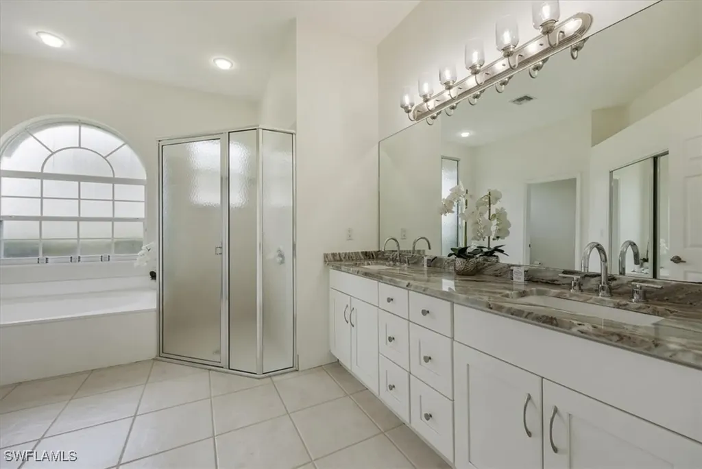 1087 Port Orange Way Naples FL 34120