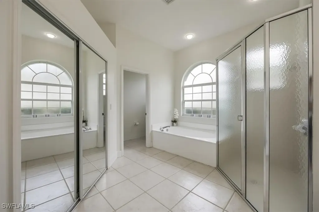 1087 Port Orange Way Naples FL 34120