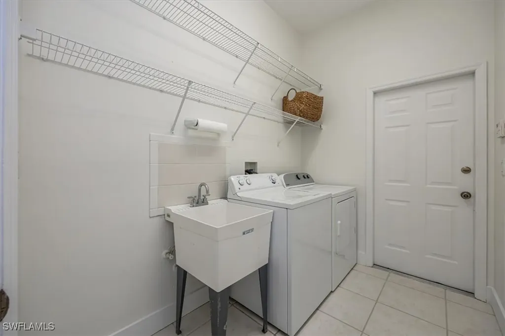 1087 Port Orange Way Naples FL 34120