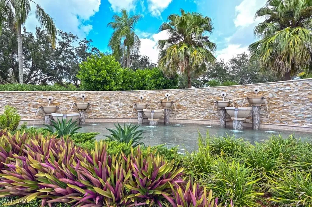 1087 Port Orange Way Naples FL 34120