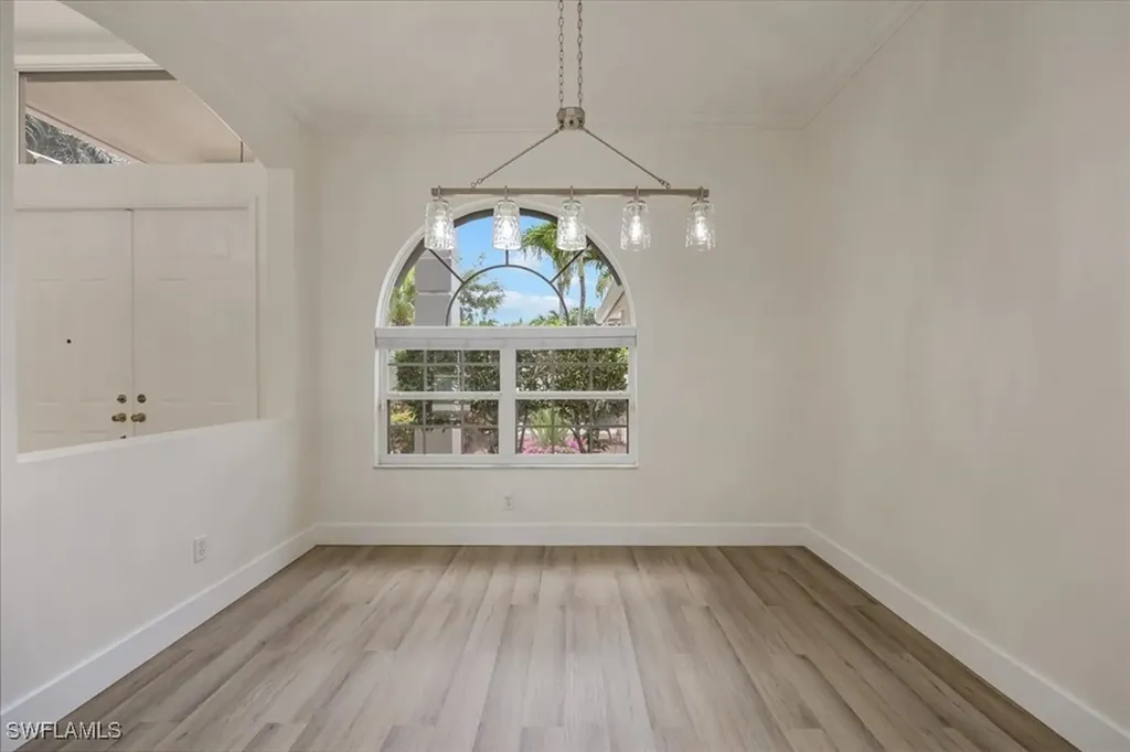 1087 Port Orange Way Naples FL 34120