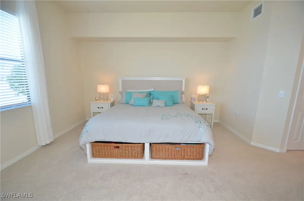 10572 Smokehouse Bay Drive Naples FL 34120
