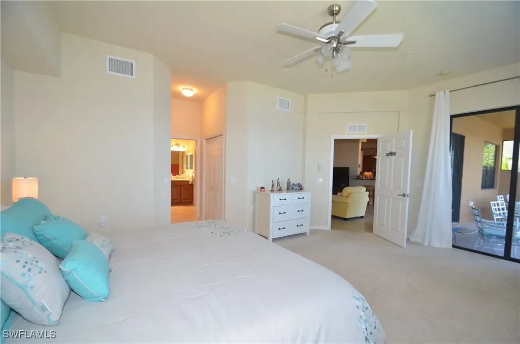 10572 Smokehouse Bay Drive Naples FL 34120