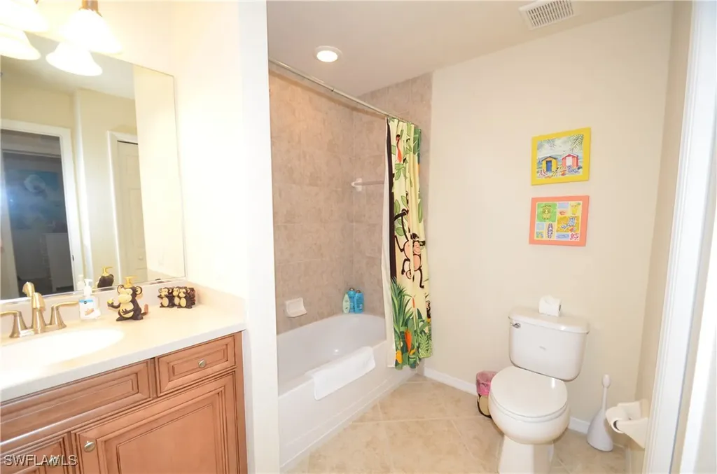 10572 Smokehouse Bay Drive Naples FL 34120