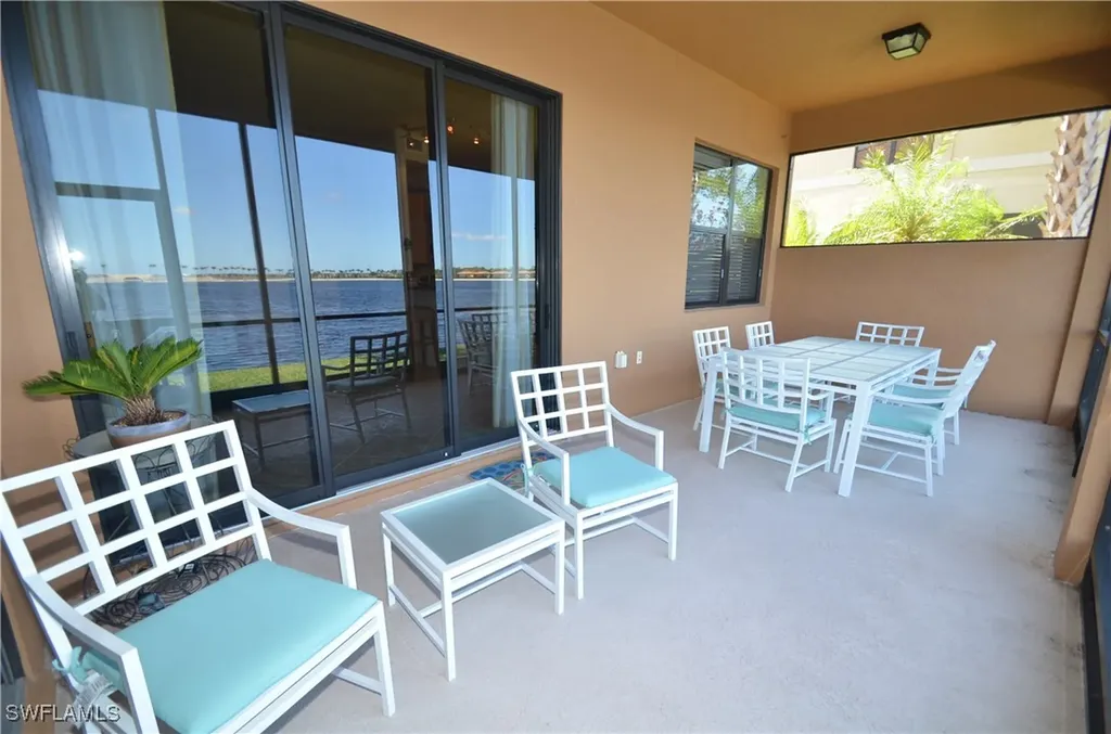 10572 Smokehouse Bay Drive Naples FL 34120