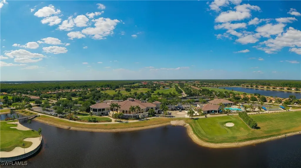 10572 Smokehouse Bay Drive Naples FL 34120