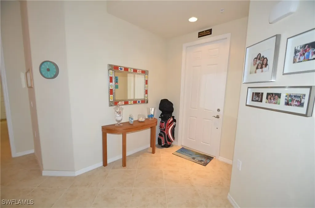 10572 Smokehouse Bay Drive Naples FL 34120