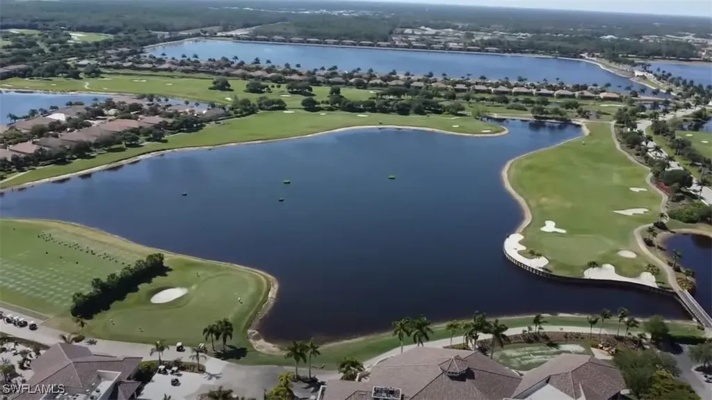 10572 Smokehouse Bay Drive Naples FL 34120