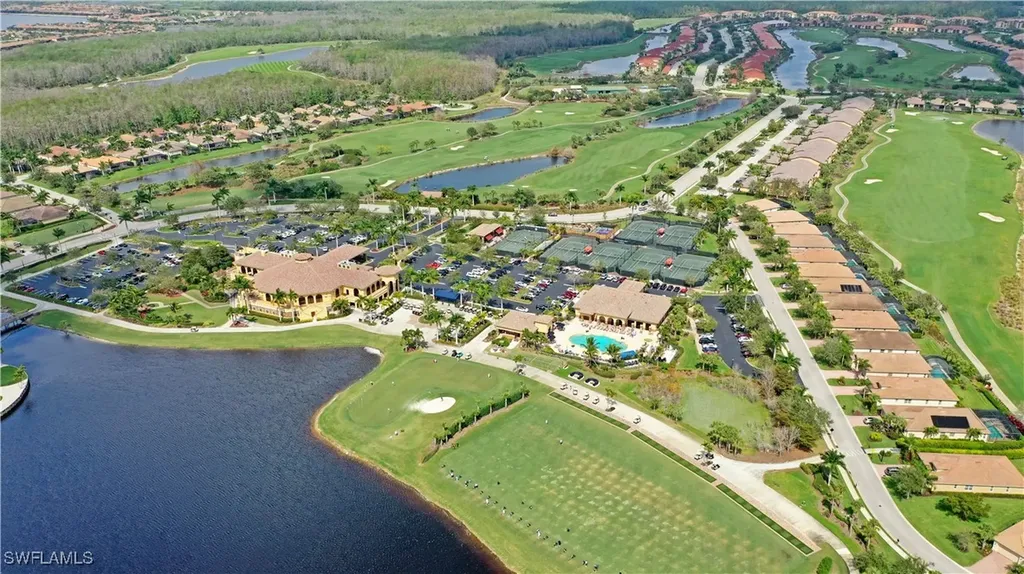 10572 Smokehouse Bay Drive Naples FL 34120