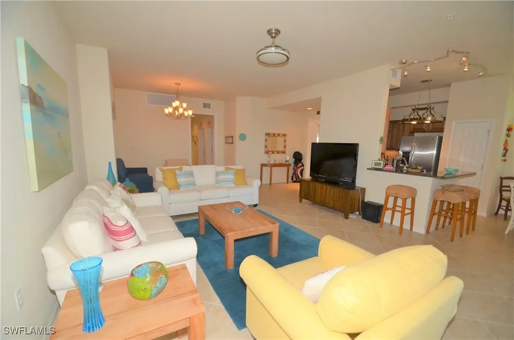 10572 Smokehouse Bay Drive Naples FL 34120