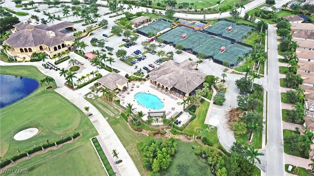 10572 Smokehouse Bay Drive Naples FL 34120