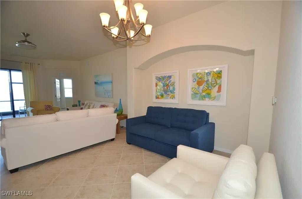 10572 Smokehouse Bay Drive Naples FL 34120