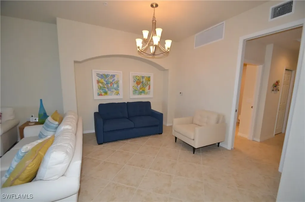 10572 Smokehouse Bay Drive Naples FL 34120