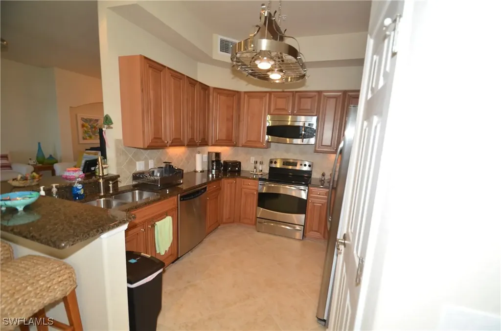 10572 Smokehouse Bay Drive Naples FL 34120