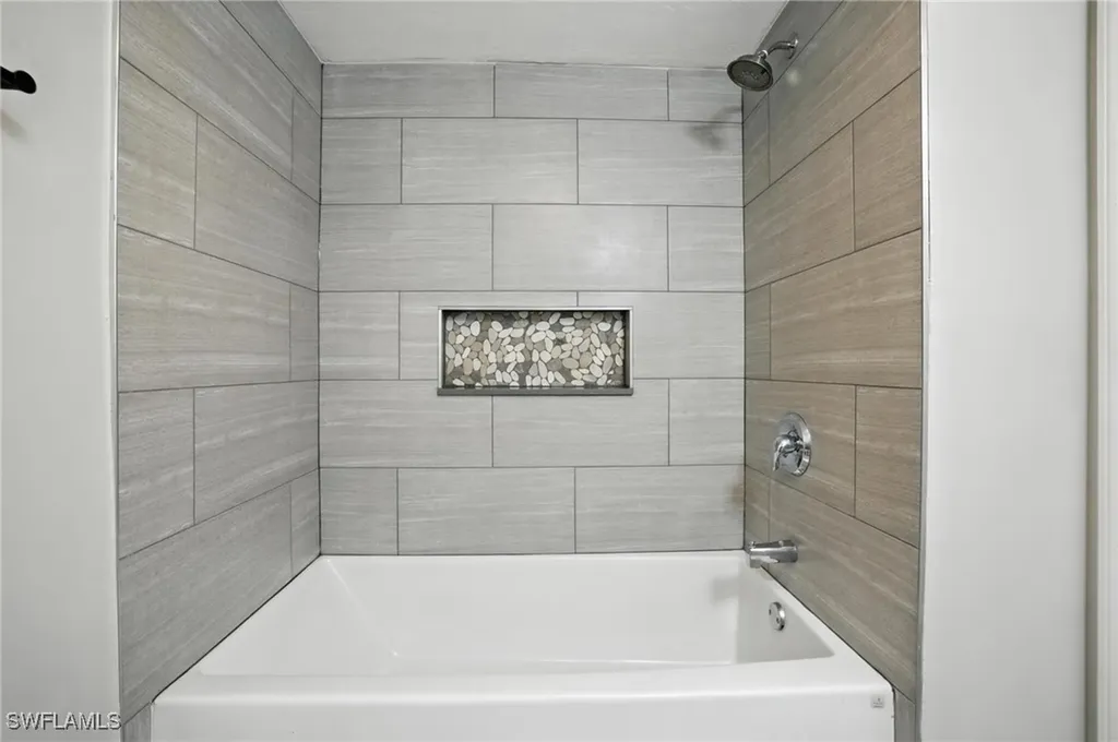 16001 Dublin Circle Fort Myers FL 33908
