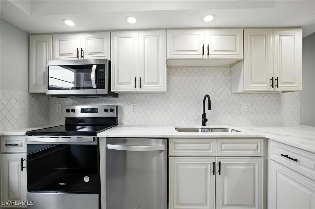 16001 Dublin Circle Fort Myers FL 33908