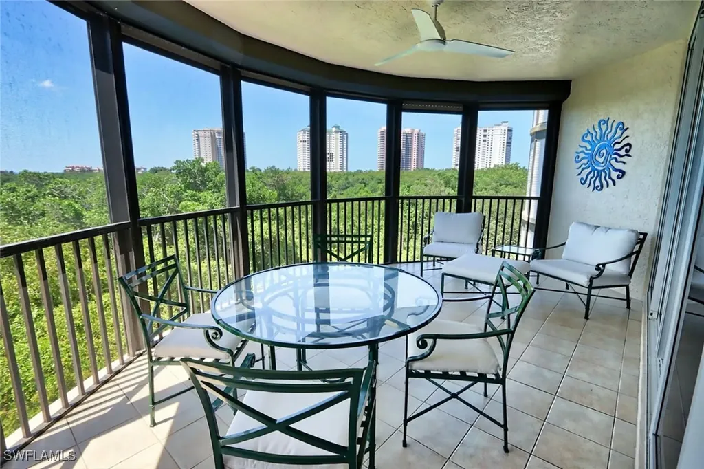 8990 Bay Colony Drive Naples FL 34108