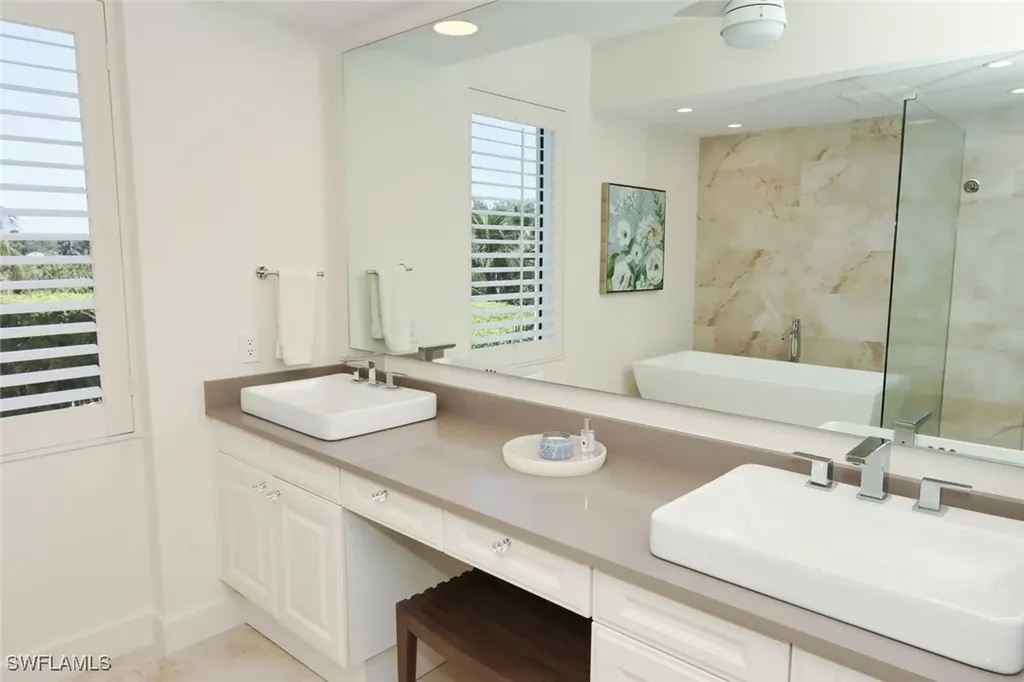 8990 Bay Colony Drive Naples FL 34108