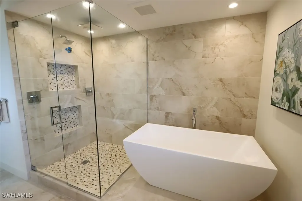 8990 Bay Colony Drive Naples FL 34108