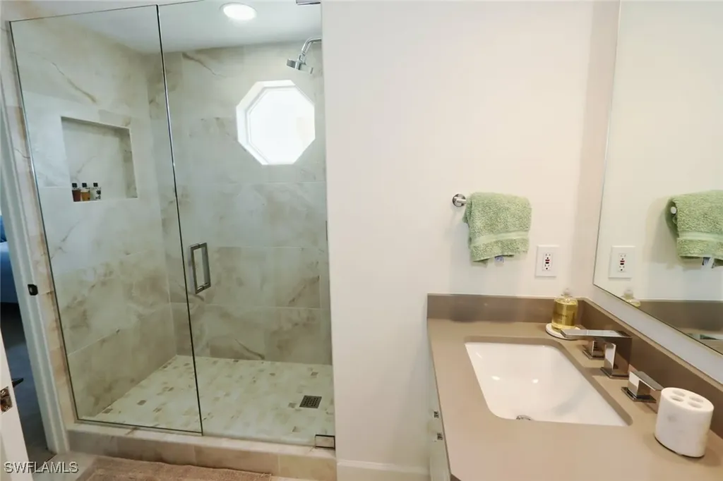 8990 Bay Colony Drive Naples FL 34108