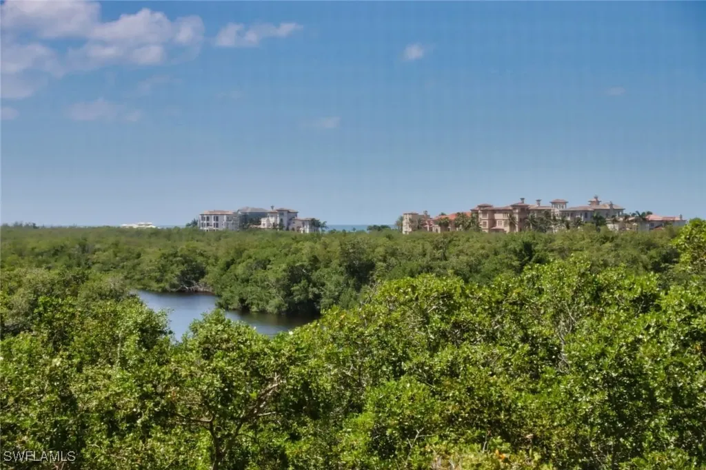 8990 Bay Colony Drive Naples FL 34108