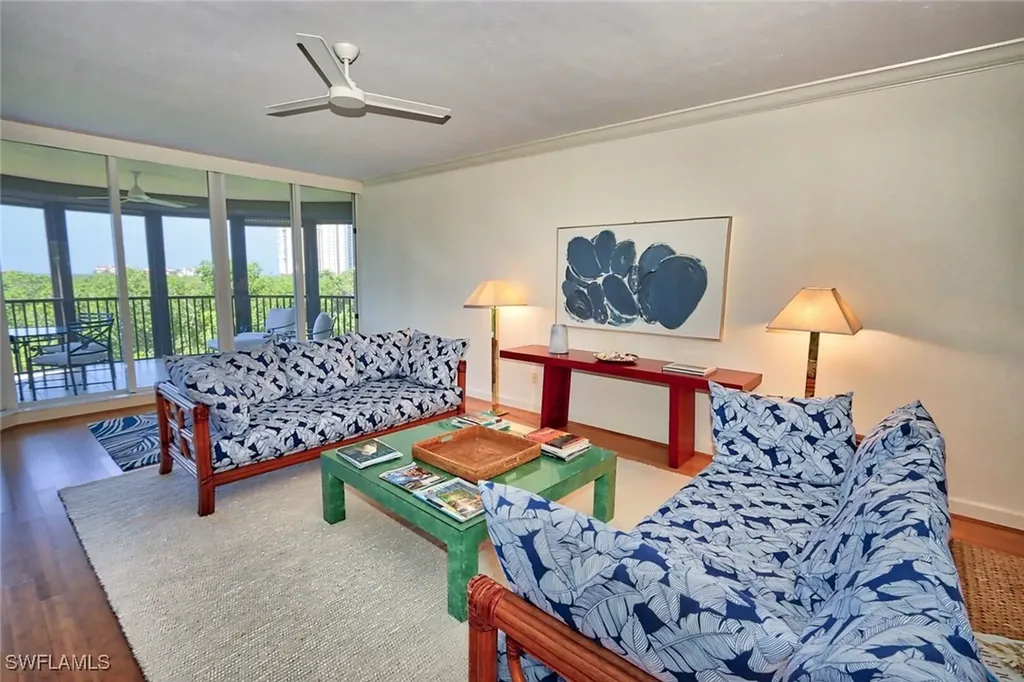 8990 Bay Colony Drive Naples FL 34108