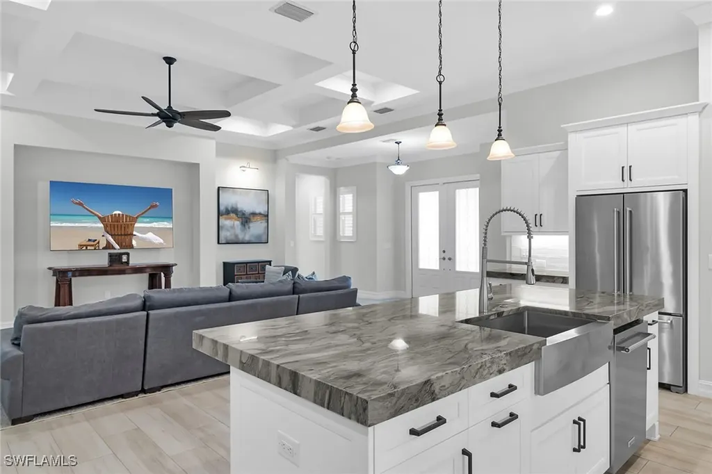 14224 Laguna Springs Lane Naples FL 34114