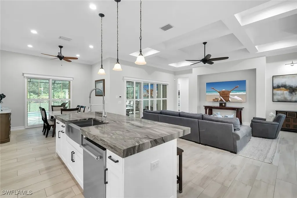 14224 Laguna Springs Lane Naples FL 34114