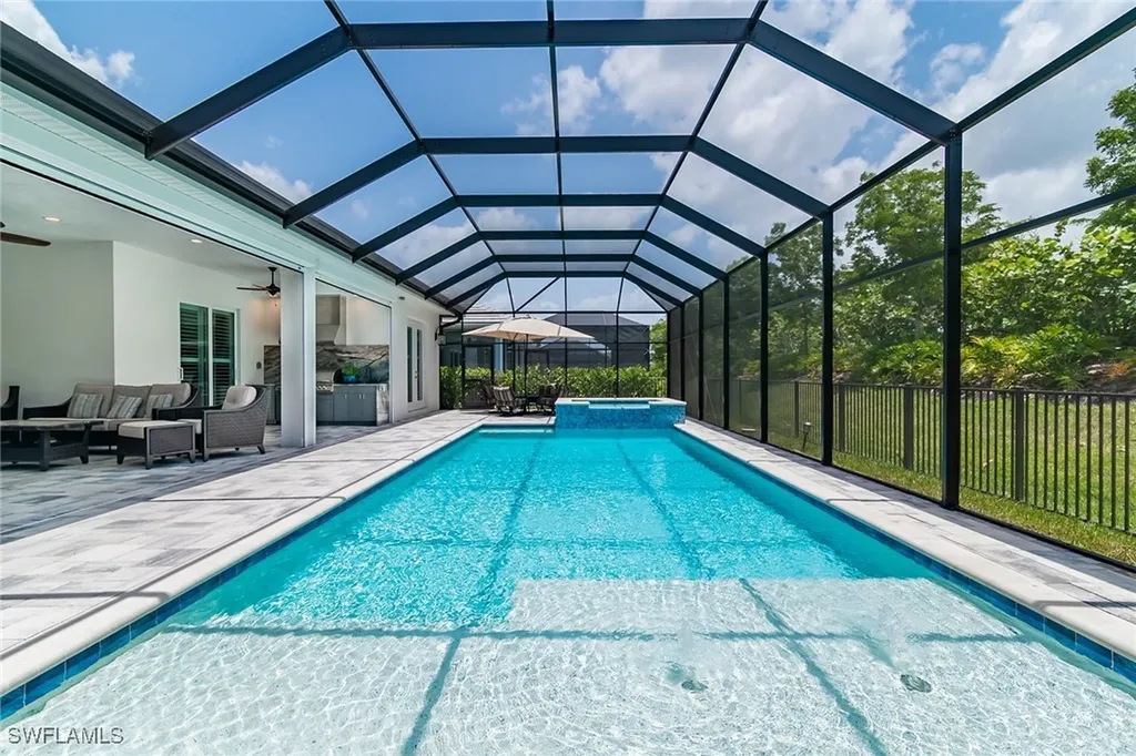 14224 Laguna Springs Lane Naples FL 34114